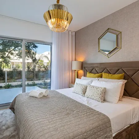 The Concierge - Prime Lounge Design Αλμπουφέιρα