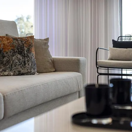 The Concierge - Prime Lounge Design Apartment *