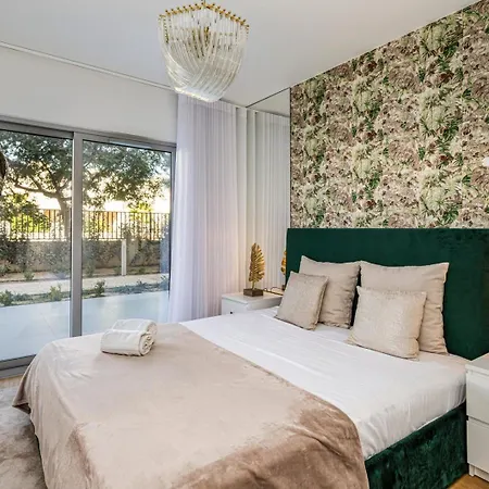 The Concierge - Prime Lounge Design Apartment *